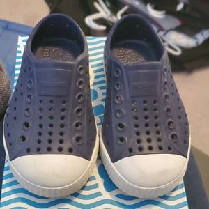 NATIVE Jefferson blue toddler shoes
